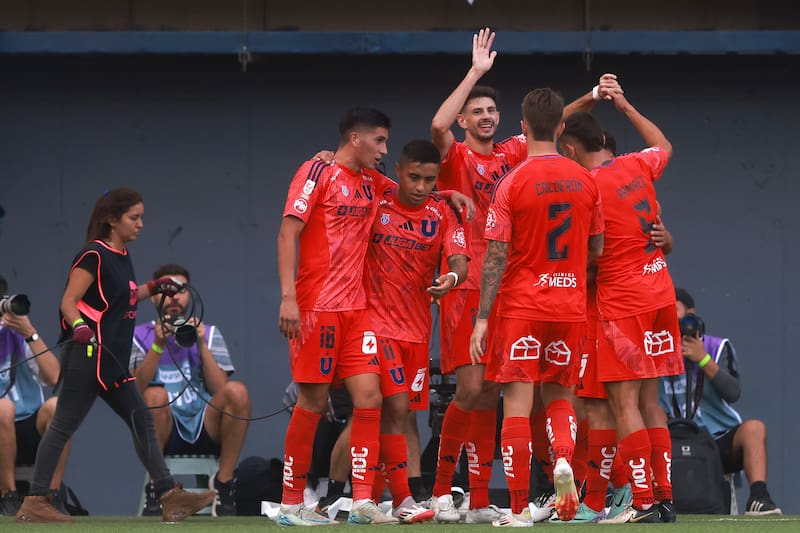 Celebrando ante Audax Italiano.