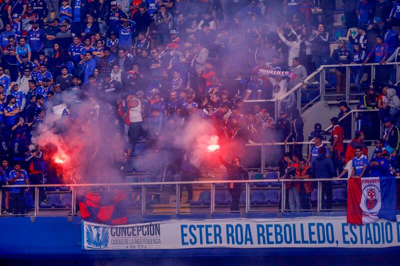 Universidad de Chile ha sufrido por las sanciones por el comportamiento de sus hinchas.
Marco Vazquez/Photosport