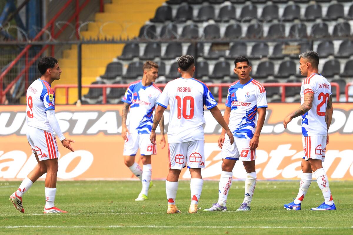 . La U hoy en el partido frente a Huachipato. Foto: Agencia Aton.