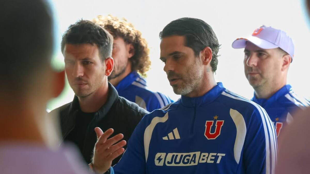 Lo que dejó la primera conferencia de Gago en la U: su charla con Leandro Fernández y la decisión sobre refuerzos