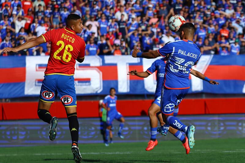 Cristián Palacios fue titular en la U en el primer partido del año. Foto: Aton.
