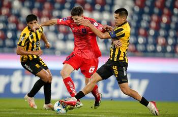 La U cae ante Guaraní, pero sigue en Sudamericana y enfrentará a Independiente