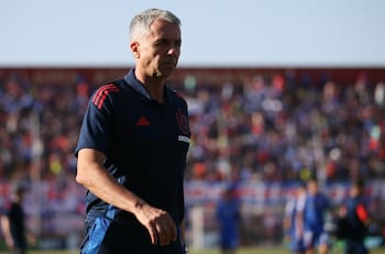 Gustavo Álvarez y la U podrían dejar escapar otro título hoy ante Coquimbo