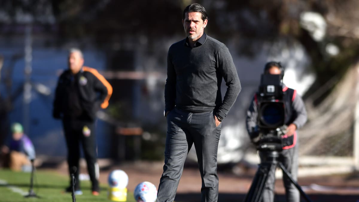 El gran problema que está enfrentando Fernando Gago en la U: evalúa tomar medidas de emergencia