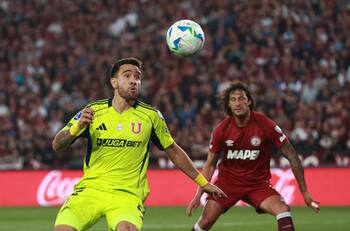 Luego de error ante Lanús: Matías Zaldivia rompió el silencio con directo mensaje a los hinchas de la U
