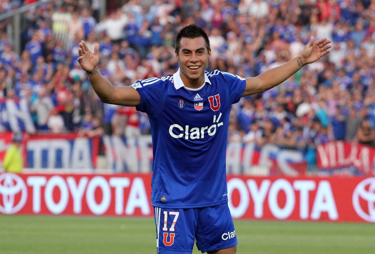 ¿Será Eduardo Vargas el primer refuerzo azul?