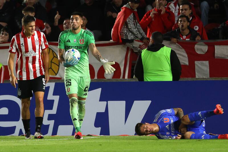 Gabriel Castellón es uno de los jugadores que terminó con molestias en Copa Libertadores.
