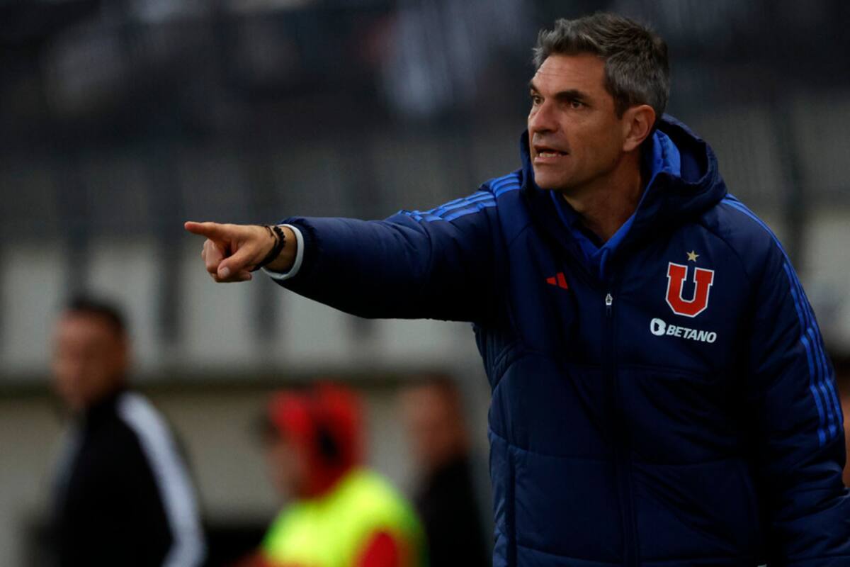 Mauricio Pellegrino en el duelo de la U con Unión La Calera. Foto: Aton.