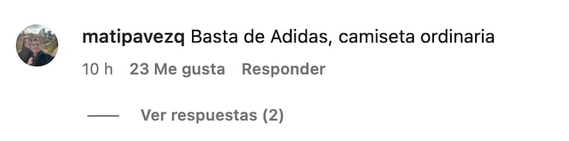 Hinchas molestos por la nueva camiseta.