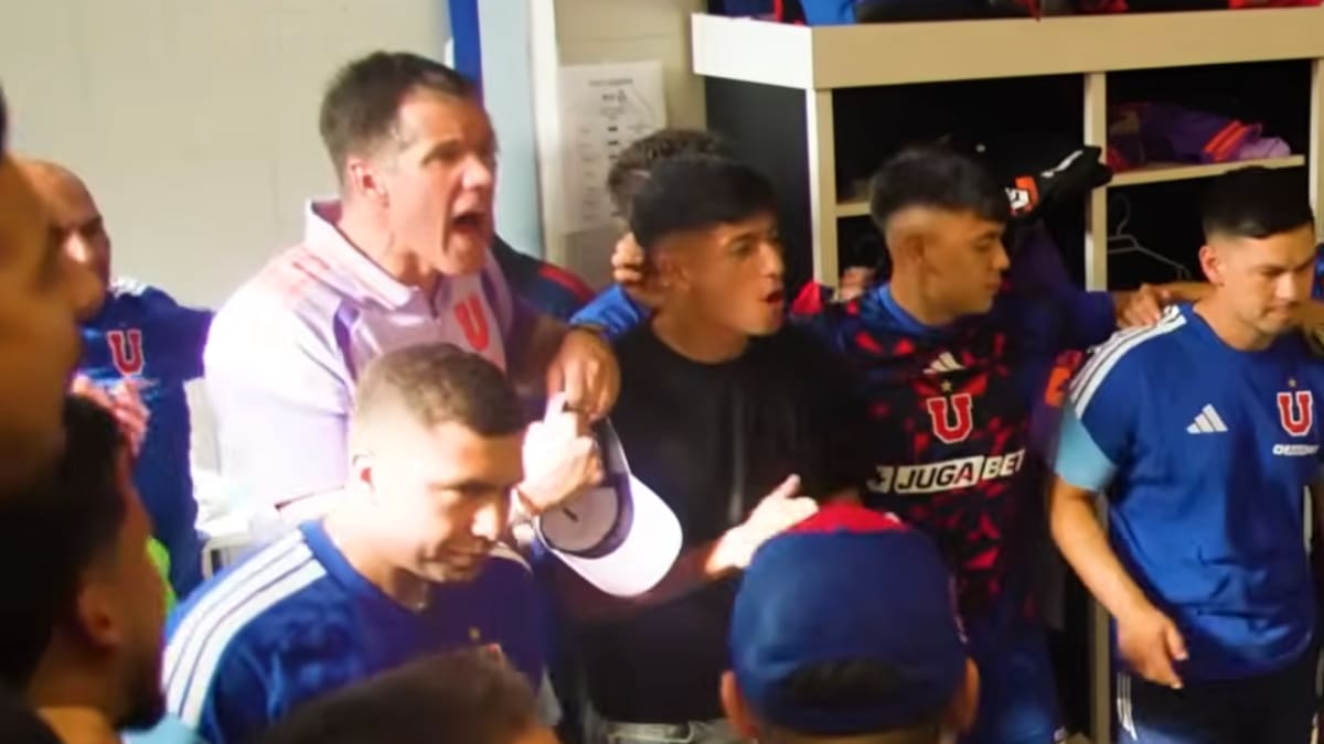 VIDEO | No se vio por TV: la euforia de Michael Clark en arenga de la U en el Superclásico