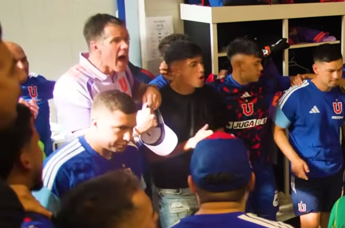 VIDEO | No se vio por TV: la euforia de Michael Clark en arenga de la U en el Superclásico