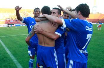 Ganó todo con la U y vuelve al fútbol tras un año sin jugar: firma en equipo de Segunda División