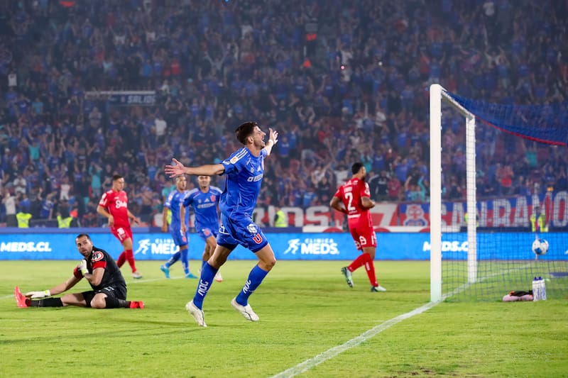 Lucas Di Yorio no tiene asegurada su permanencia en los azules.