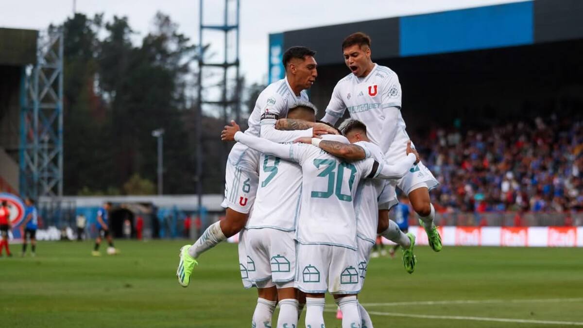 Renato Cordero, el único jugador del plantel de la U en el aire