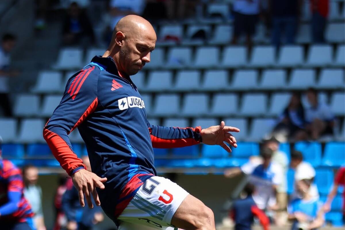 Marcelo Díaz aún es baja en los azules. Foto: Instagram / @udechileoficial.