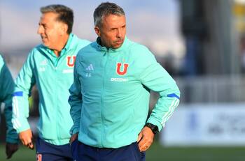 ¿El 9 que necesita?: La inesperada carta que sumó Gustavo Álvarez para el plantel de la U
