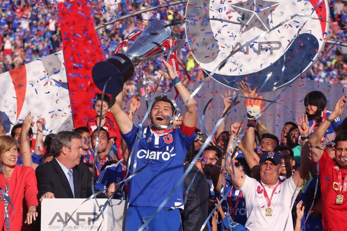 celebrando el título del Clausura 2014.
