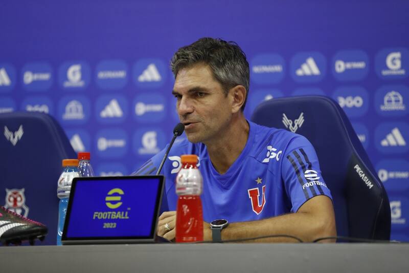 Mauricio Pellegrino se refirió a la llegada de Vicente Fernández. Foto: @udechile.