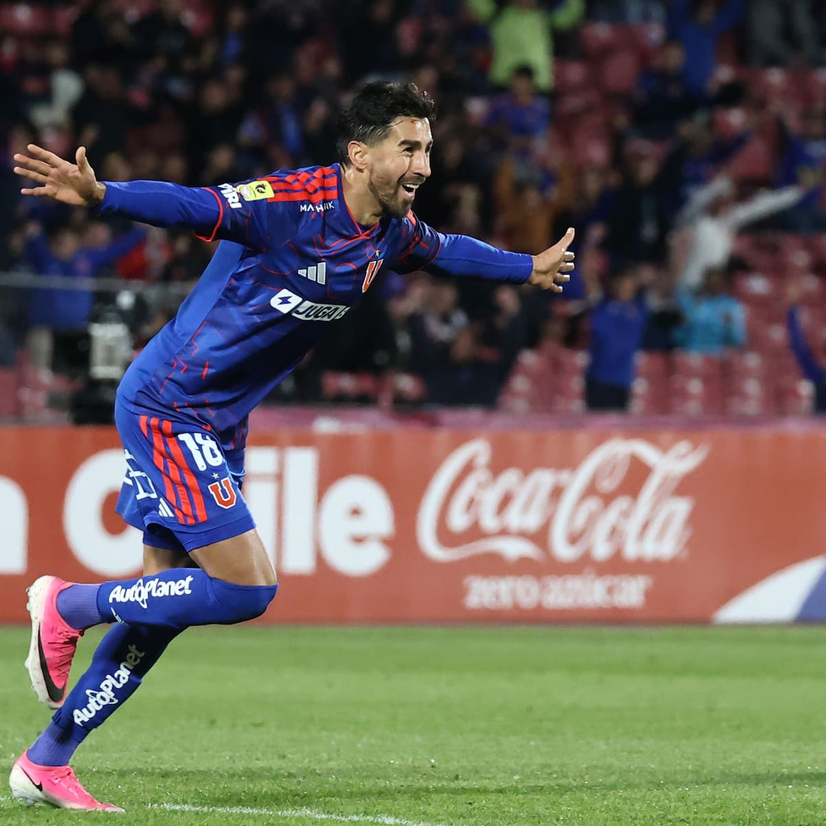 Juan Martín Lucero aprovecha la Copa Chile para intentar reconciliarse con los hinchas de la U