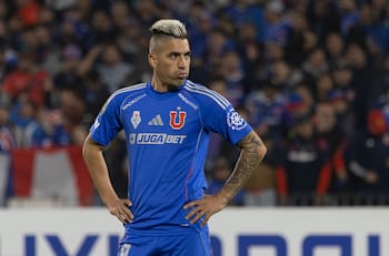 Leandro Fernández rompe el silencio tras ser cortado y advierte: “Si no me encuentran club, me quedaré en la U”