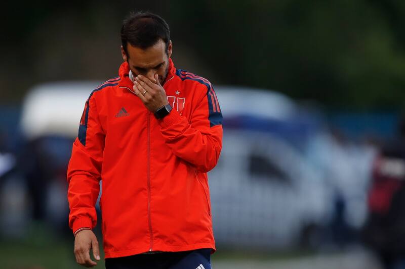 Sebastián Miranda dejó su cargo en la U: será tomado por Adrián Rojas.