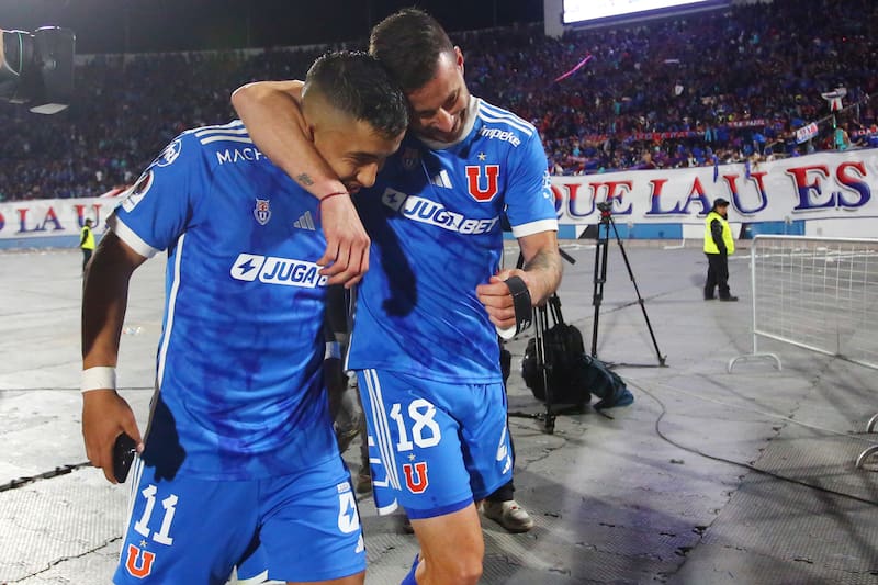 Los jugadores de Universidad de Chile celebran el triunfo contra Coquimbo Unido.