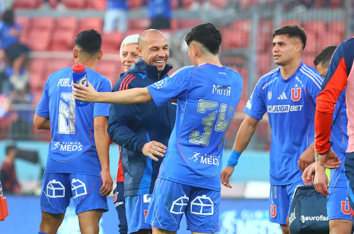 No estaba en los planes: los dos jugadores que podrían dejar la U en este mercado de fichajes