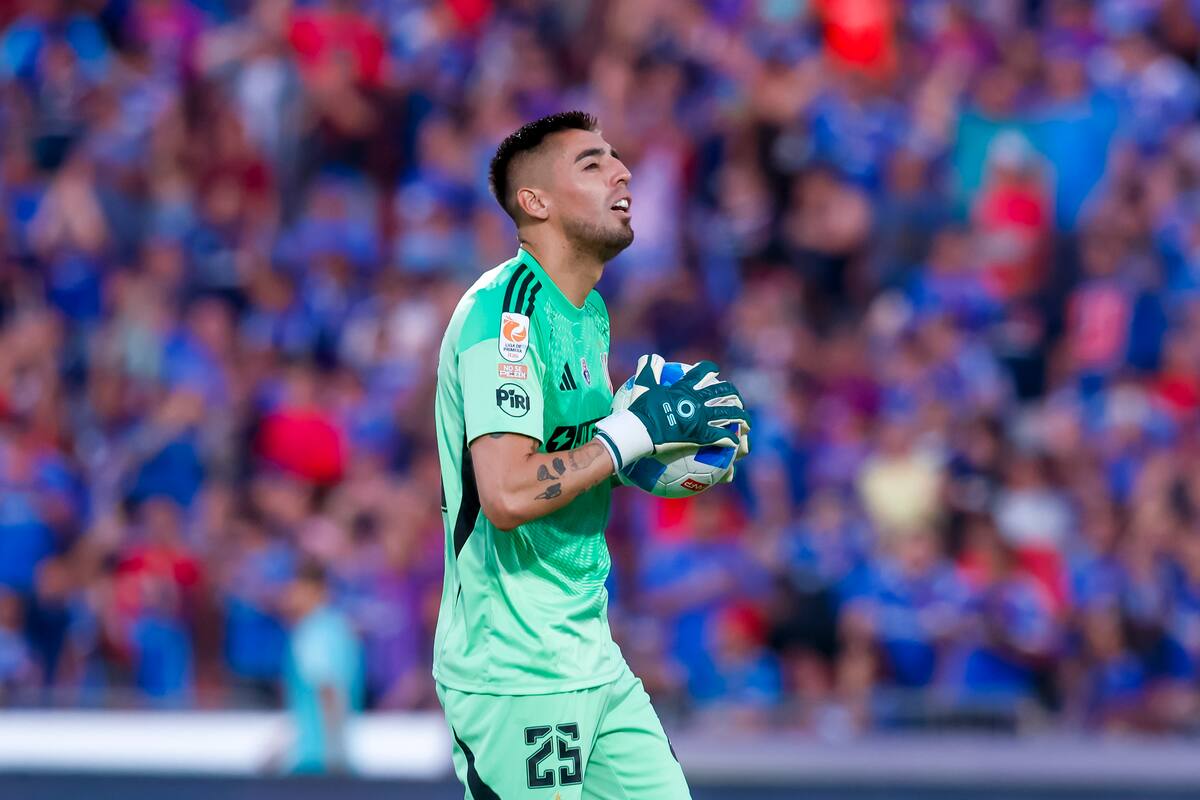 Gabriel Castellón sufrió una dolencia ante Calera. Foto: Aton.
