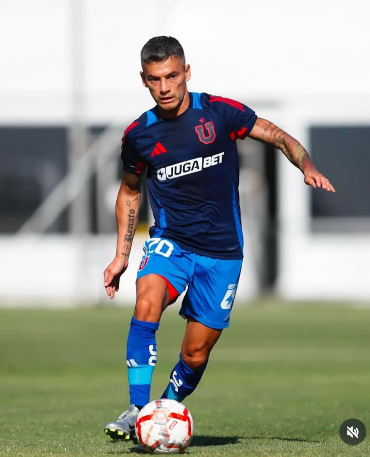 Charles Aránguiz volverá a usar la 20.