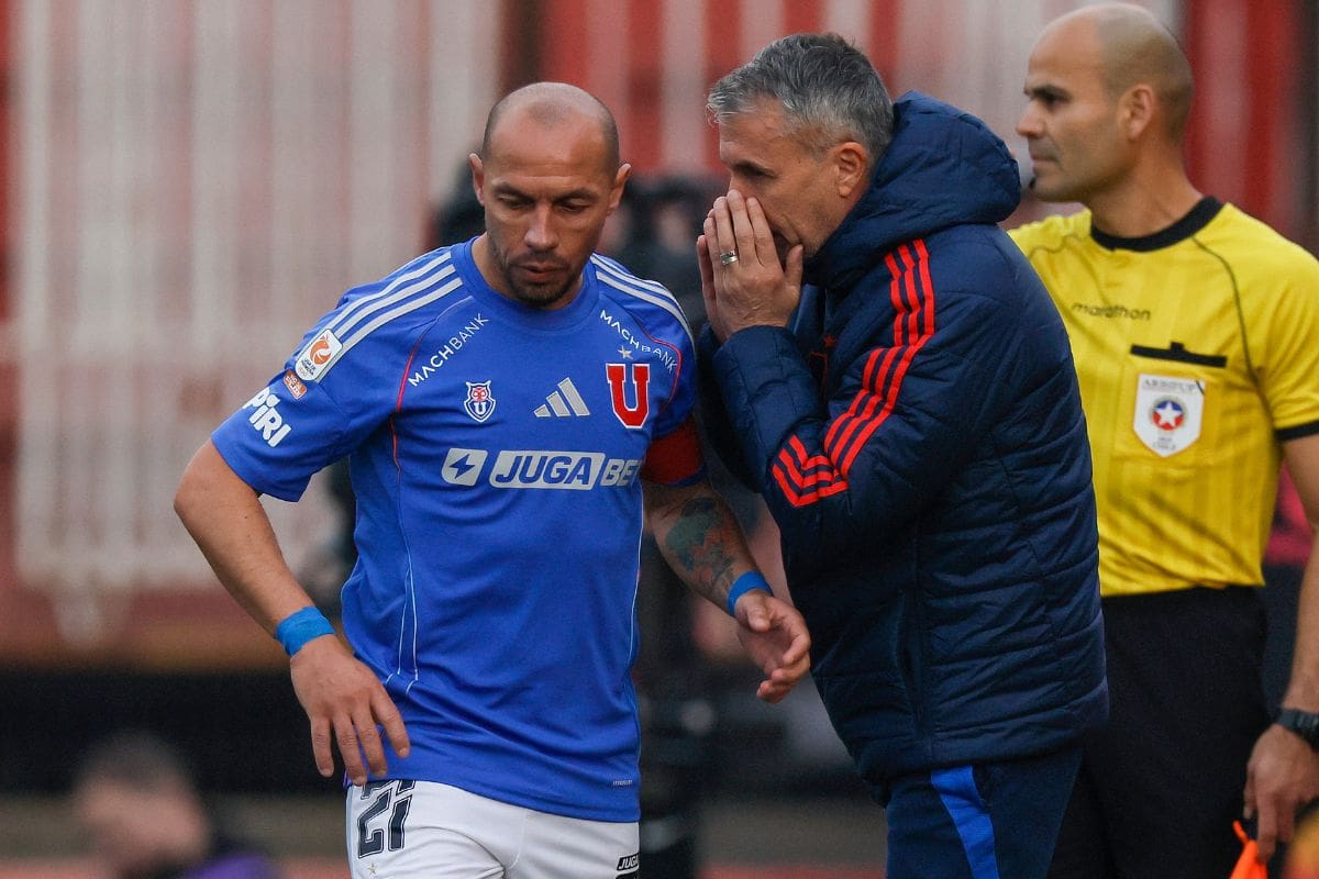 “Algo pasó con Marcelo Díaz”: filtran posible quiebre entre Gustavo Álvarez y el capitán de la U.