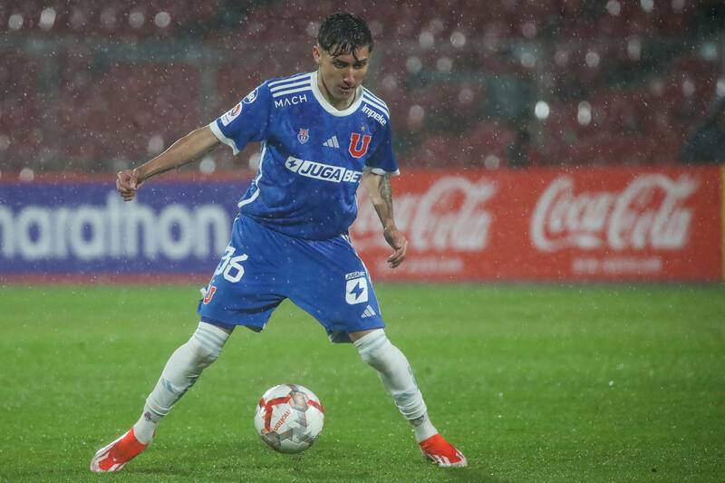 Salvador Negrete debutó en 2024 ante Municipal Puente Alto.