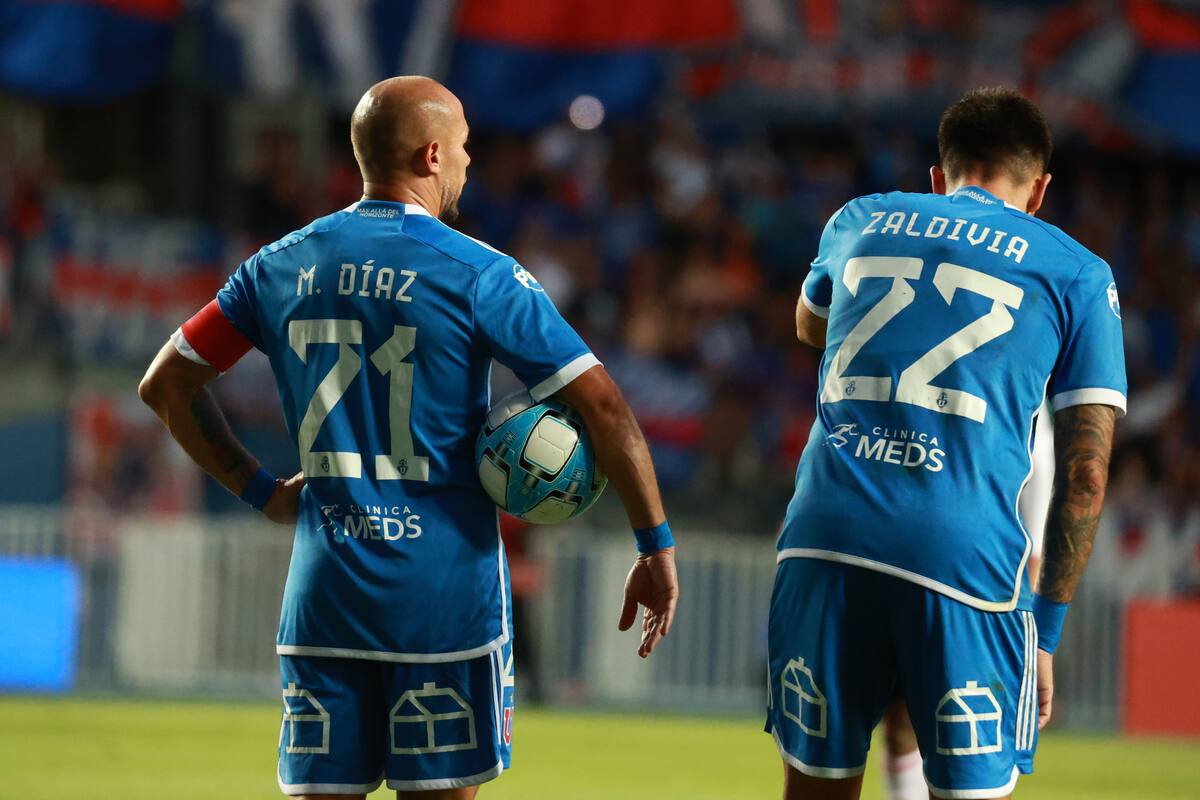 Marcelo Diaz durante el partido amistoso contra River Plate.