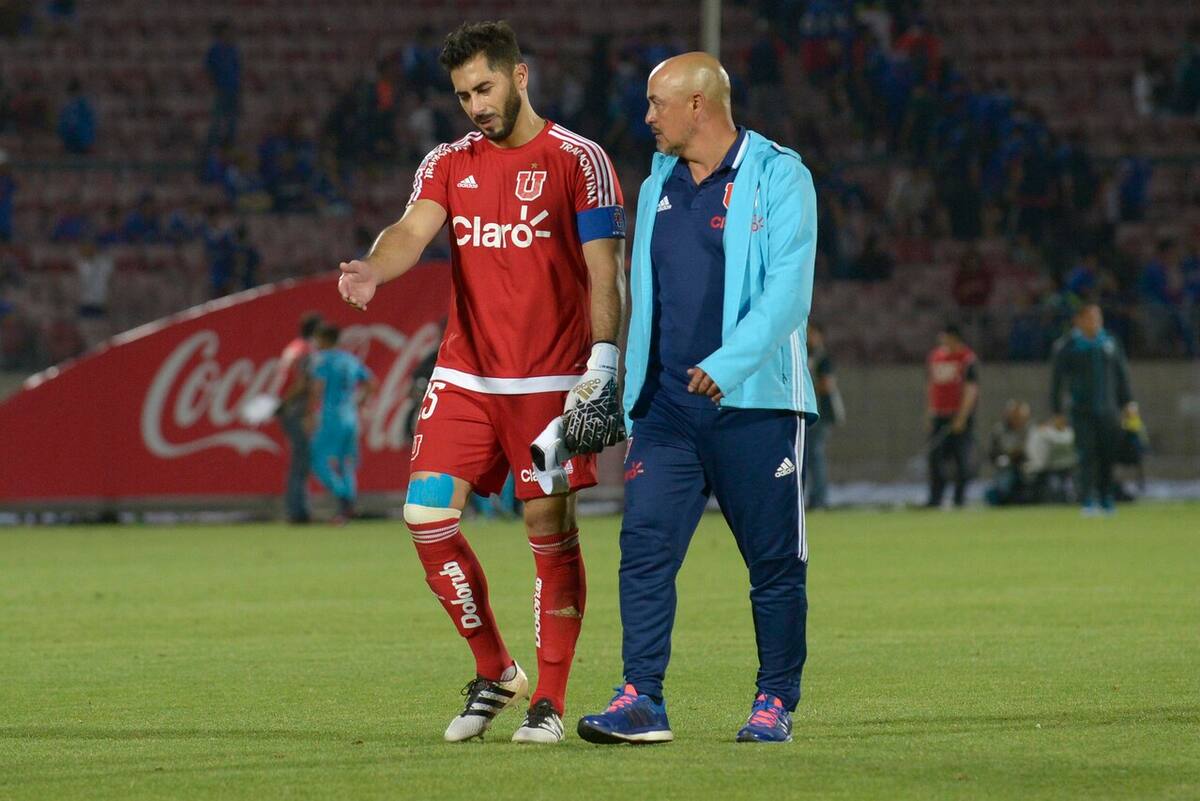 La leyenda de la U que recibió un impensado pero merecido regalo del club. Foto: Aton.