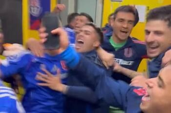 VIDEO | El cántico con que los jugadores de la U festejaron el paso a semifinales