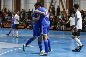 VIDEO | El golazo de mitad de cancha que marcó la goleada de la U sobre Colo Colo