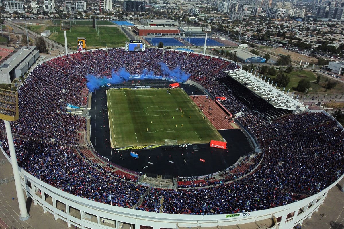 “Aramco tenía 100 millones de dólares para el estadio de la U, pero algo pasó; el terreno y la maqueta estaban”. Agencia Aton