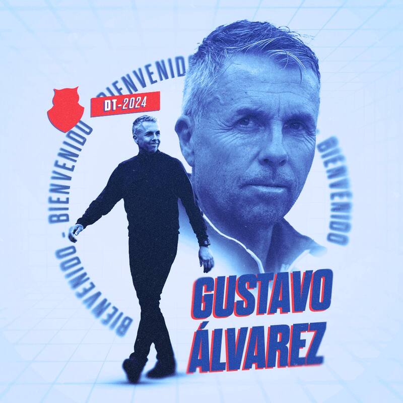 Gustavo Álvarez se transformó oficialmente en el nuevo DT de la U. Foto: @udechile.