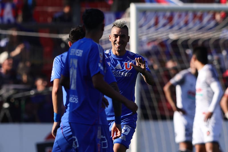 Leandro Fernández fue la figura de la U en el triunfo ante Limache. Foto: Aton.