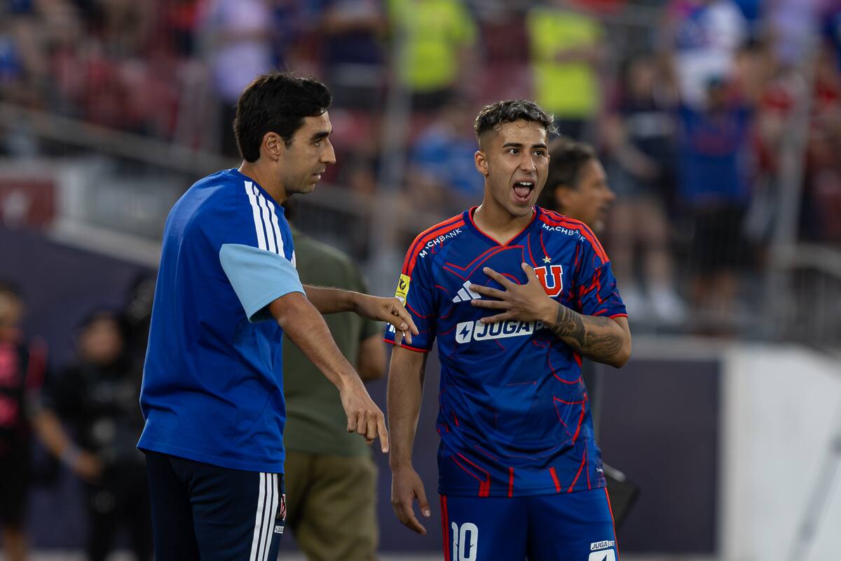 Meneghini sorprende con Lucas Assadi y es claro con Octavio Rivero antes del Superclásico. Foto: Felipe Escobedo / En Cancha