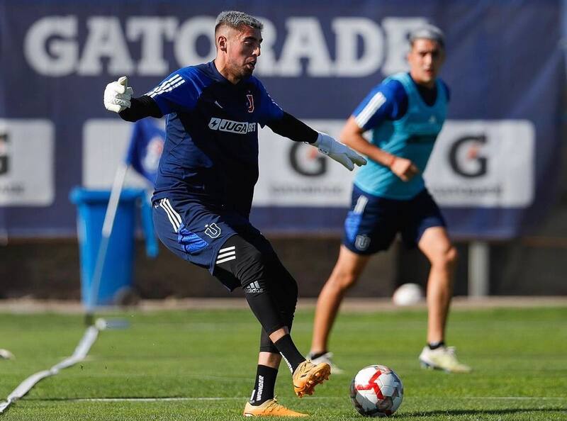 Gabriel Castellón en un entrenamiento de la U.
