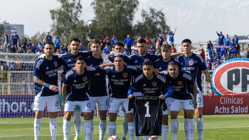 FOTOS | Con dedicatoria incluida: el homenaje de la U a Cristóbal Campos ante Palestino por Copa Chile