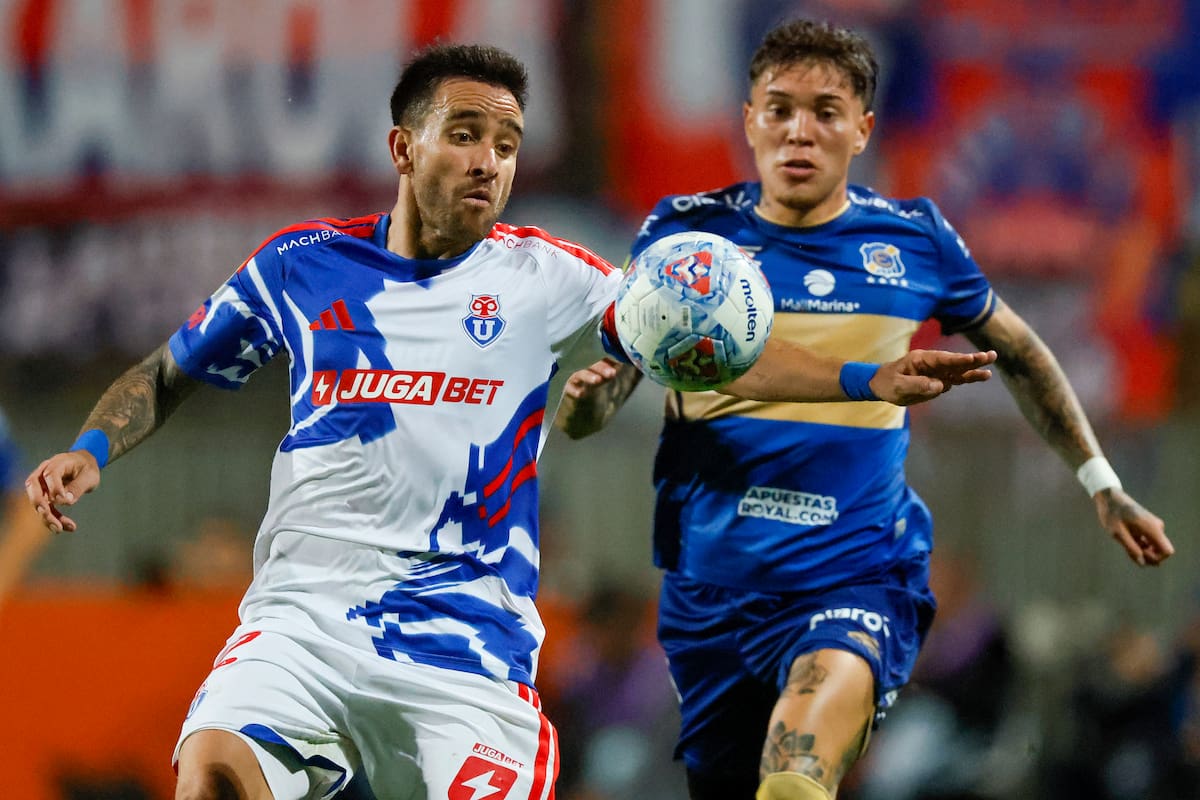 Matías Zaldivia, defensa de los azules, en el empate ante Everton. Foto: Aton.