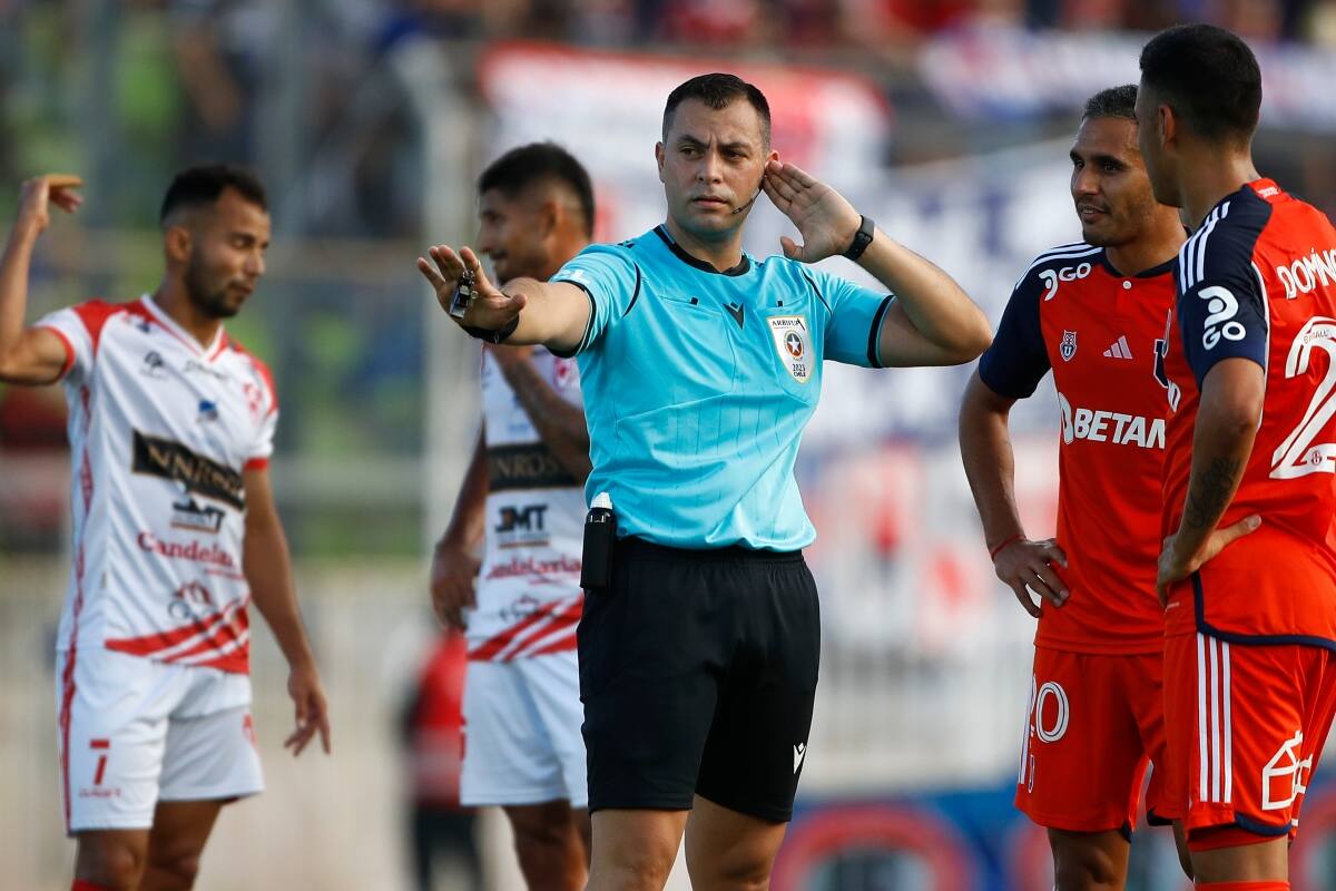 El árbitro Diego Flores denunció a la U.