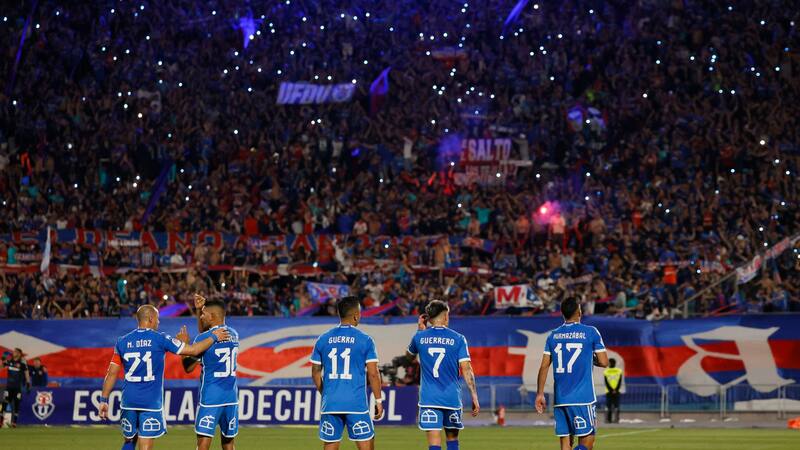 “Nivel de hinchada”: las visitas ilustres que recibió la U en el Estadio Nacional