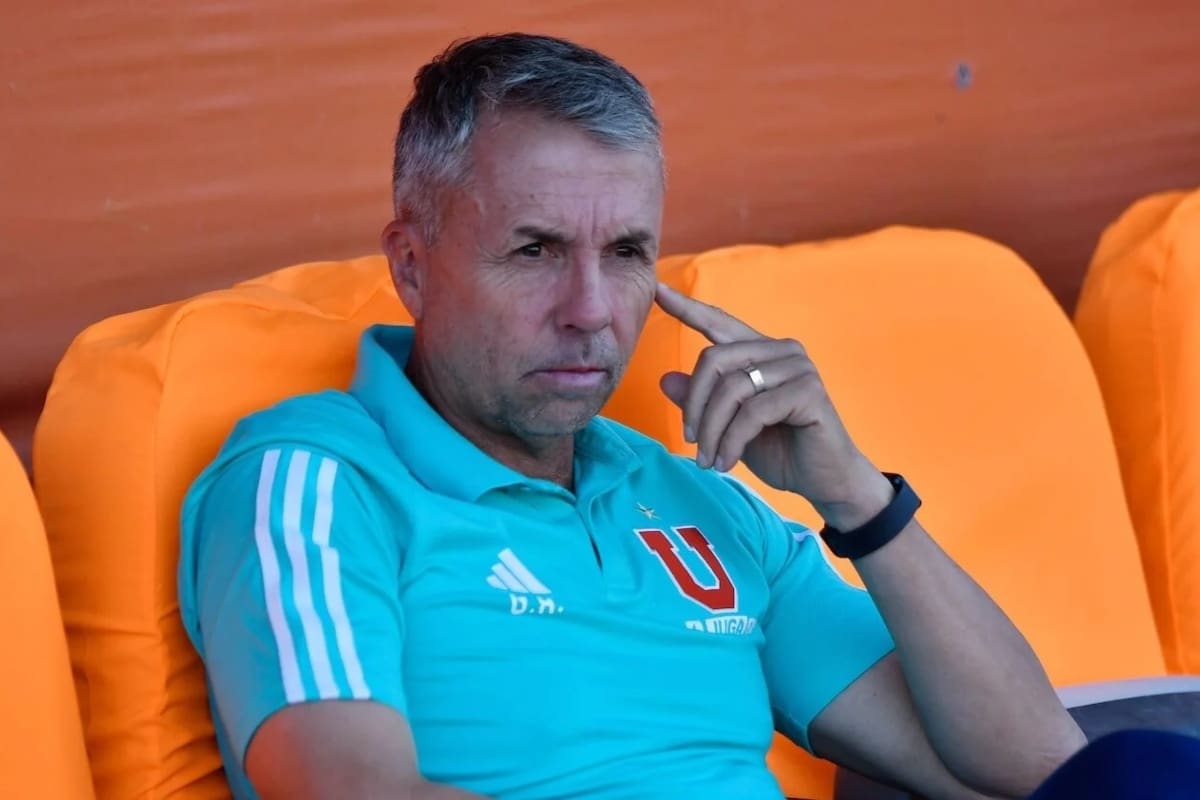 Gustavo Álvarez ensaya fórmulas en la U.