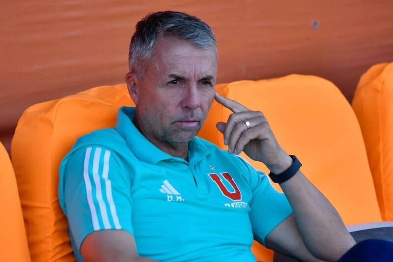 Gustavo Álvarez, entrenador de la U. Foto: Agencia Aton.