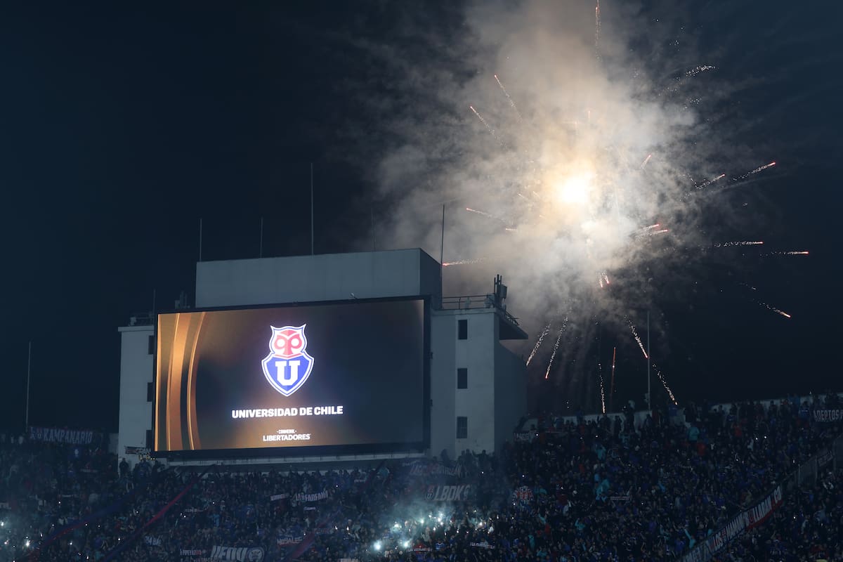 En el Estadio Nacional.