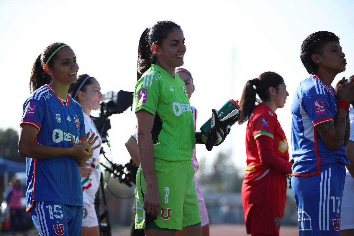 Natalia Campos volvió a la titularidad en la U tras superar una lesión. Foto: Prensa Universidad de Chile.