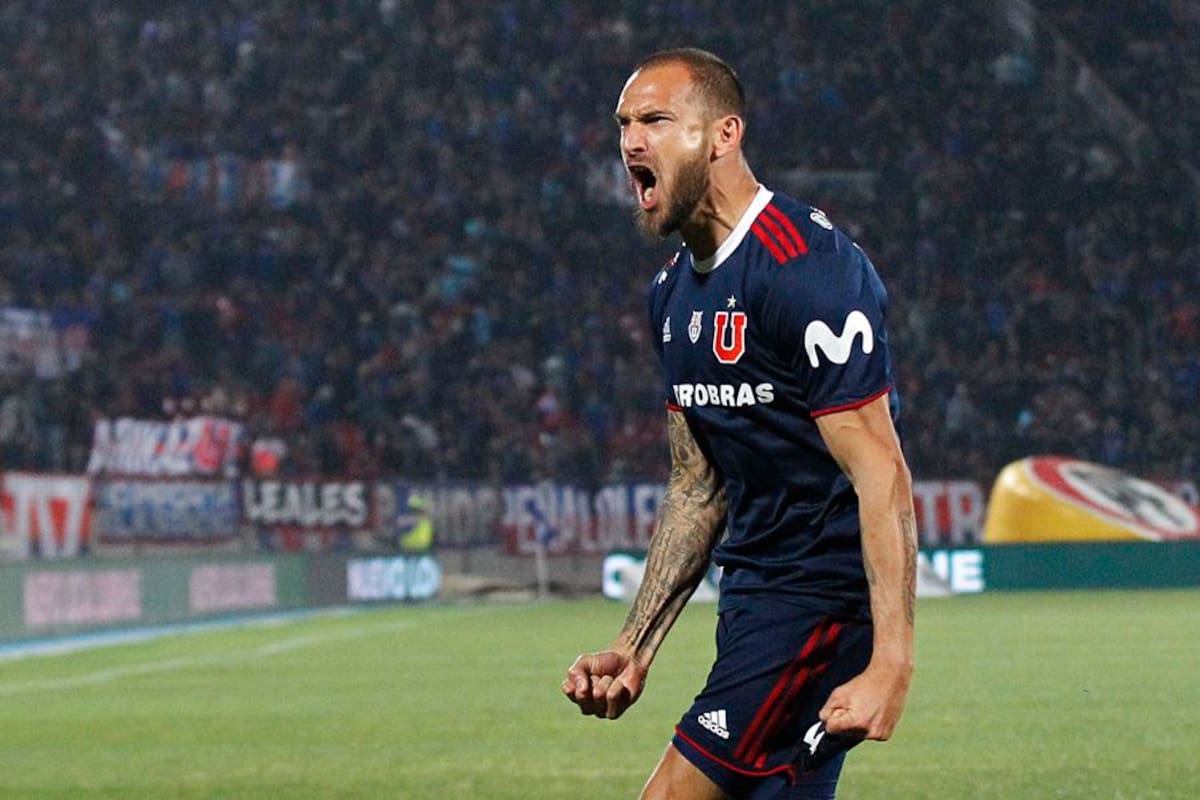 Futbol, Universidad de Chile vs Audax Italiano.
Segunda fecha, segunda vuelta Campeonato 2019.
El jugador de Universidad de Chile Lucas Aveldano celebra despues de convertir un gol contra Audax Italiano durante el partido de primera division realizado en el estadio Nacional de Santiago, Chile.
03/08/2019
Dragomir Yankovic/Photosport
Football, Universidad de Chile vs Audax Italiano.
Second date, second round Championship 2019
Universidad de Chile's player Lucas Aveldano celebrates after scoring against Audax Italiano during the first division football match held at the Nacional stadium in Santiago, Chile.
03/08/2019
Dragomir Yankovic/Photosport