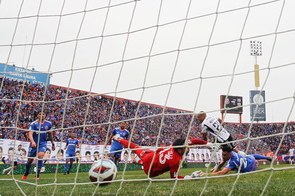 Último Superclásico disputado en el Estadio Santa Laura durante la temporada 2023.